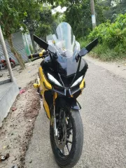 Yamaha R15 V3